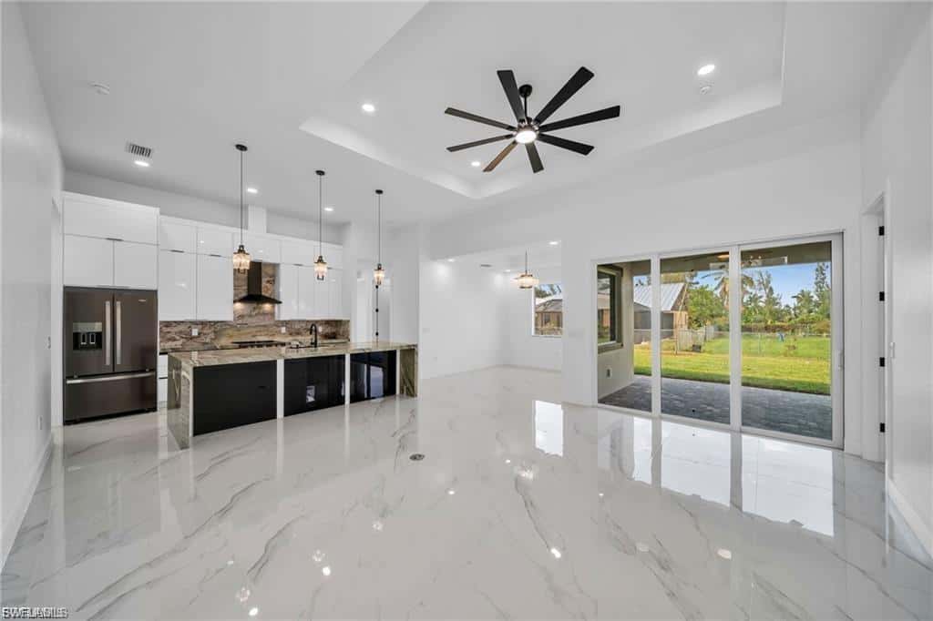 427 21st Ter, Cape Coral, photo 20