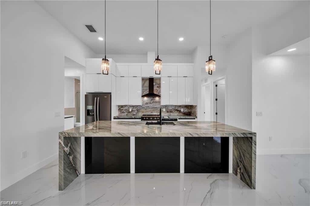 427 21st Ter, Cape Coral, photo 19