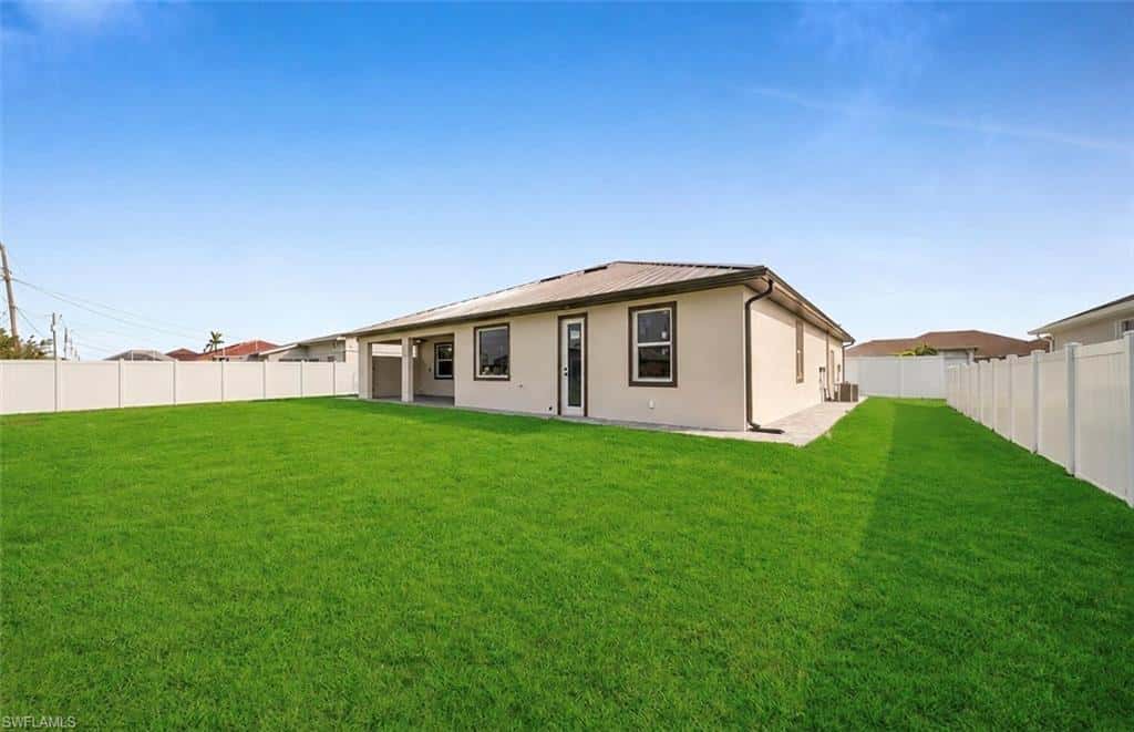 427 21st Ter, Cape Coral, photo 39
