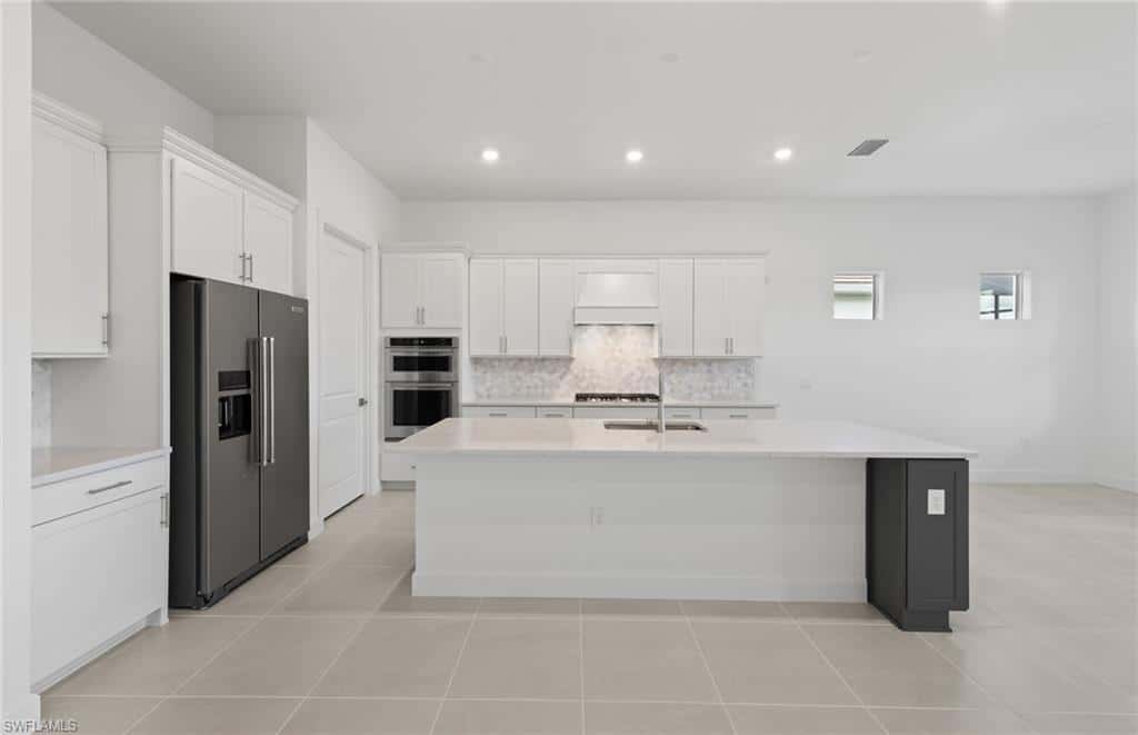 12408 Basalt Ln, Alva, photo 17