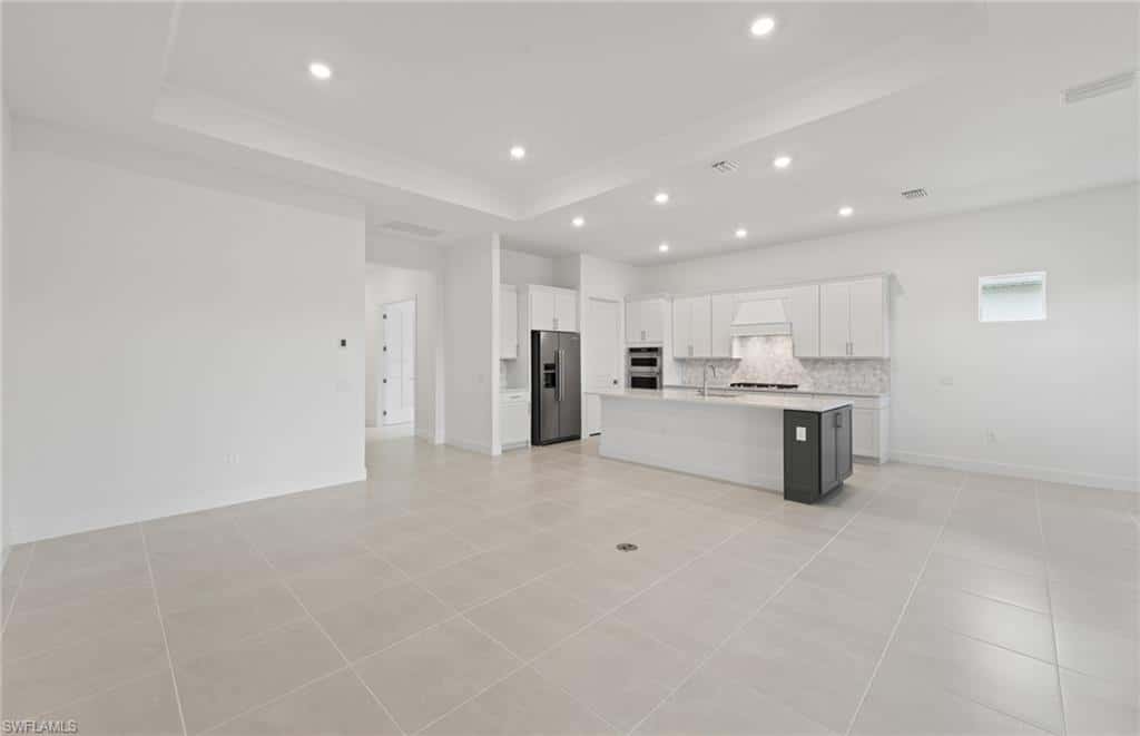 12408 Basalt Ln, Alva, photo 11