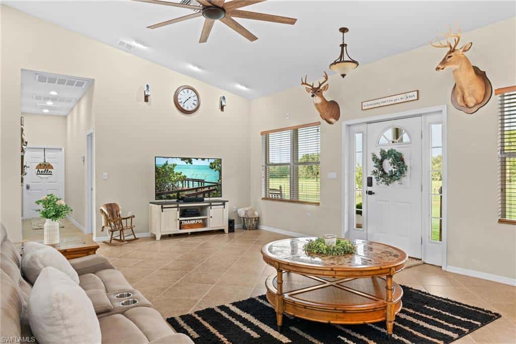 99 Trader Rd, Labelle, photo 6