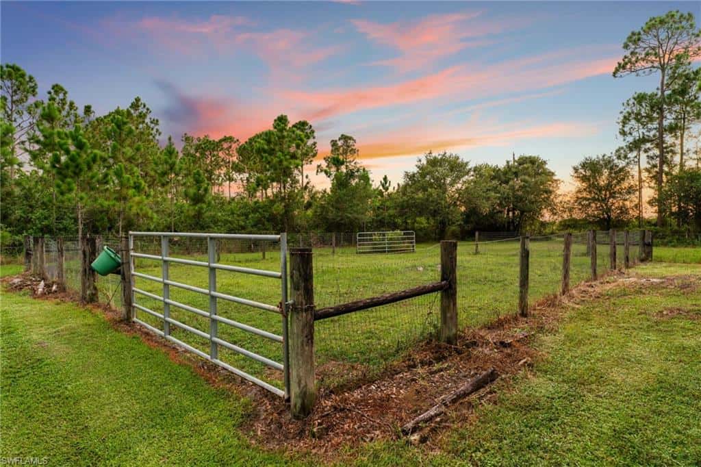 99 Trader Rd, Labelle, photo 31