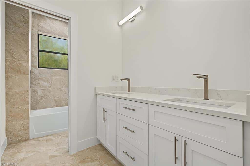 820 Lystra Ave, Fort Myers, photo 27