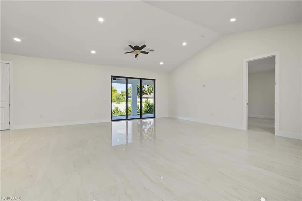 820 Lystra Ave, Fort Myers, photo 13