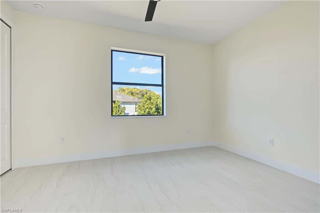 820 Lystra Ave, Fort Myers, photo 9
