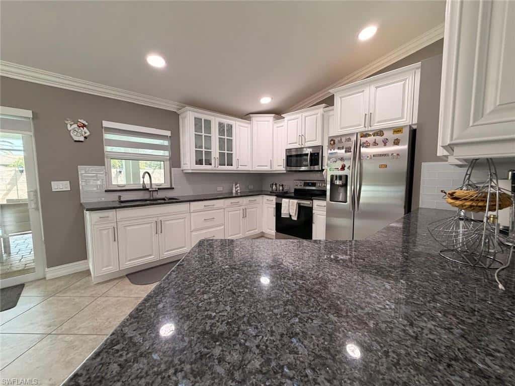 8164 San Carlos Blvd, Fort Myers, photo 6