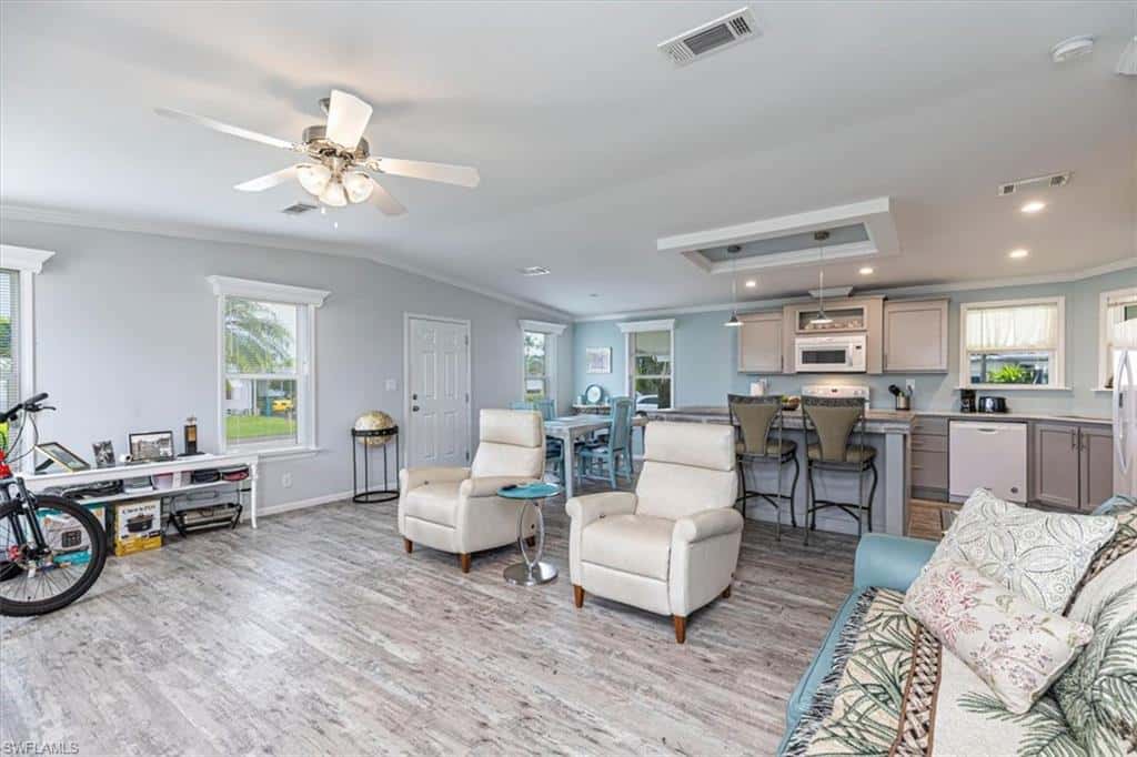 585 Cape Florida Ln, Naples, photo 12