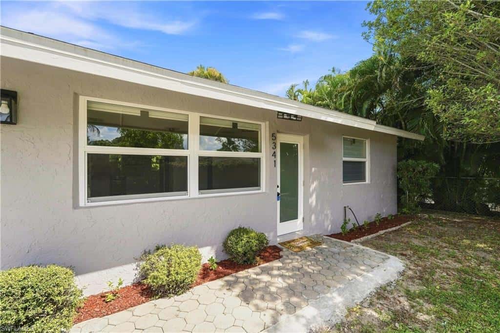5341 Martin St, Naples, photo 6