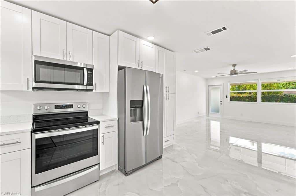 5341 Martin St, Naples, photo 14
