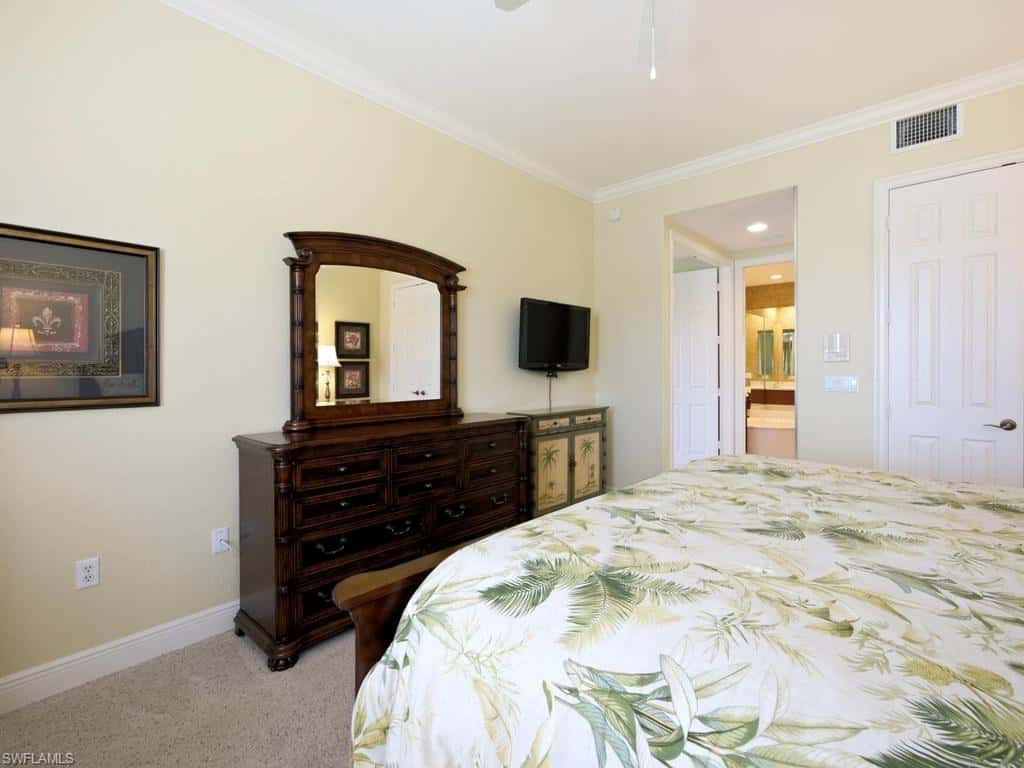 7877 Hawthorne Dr #102, Naples, photo 18
