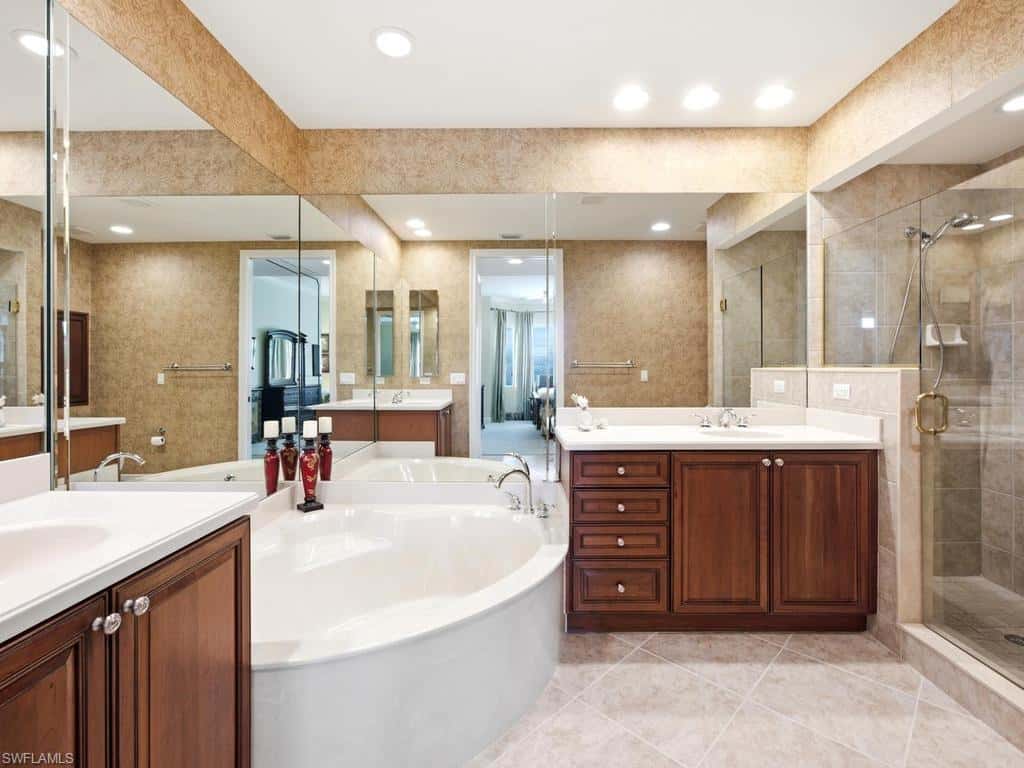 7877 Hawthorne Dr #102, Naples, photo 19