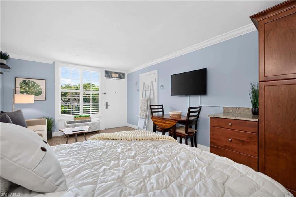 2555 9th St #204, Naples, photo 5