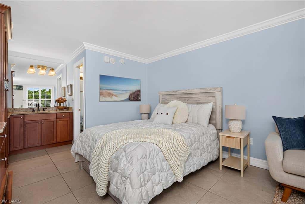 2555 9th St #204, Naples, photo 4