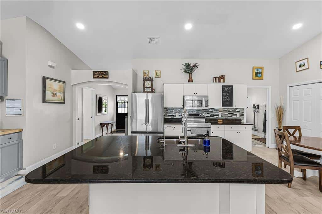 2117 2nd Ave, Cape Coral, photo 9