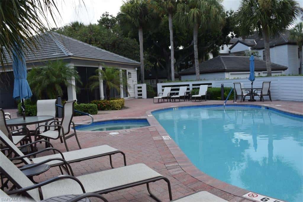 27105 Oakwood Lake Dr, Bonita Springs, photo 27
