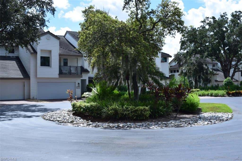 27105 Oakwood Lake Dr, Bonita Springs, photo 43