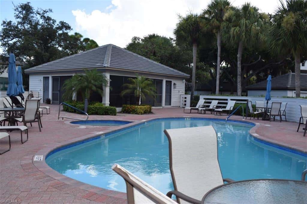 27105 Oakwood Lake Dr, Bonita Springs, photo 28