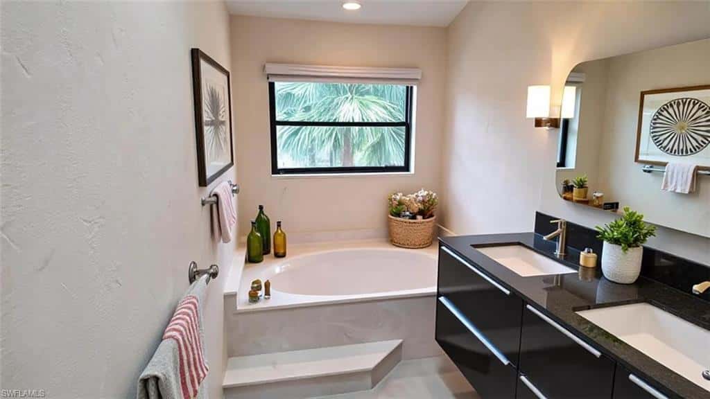 27105 Oakwood Lake Dr, Bonita Springs, photo 15
