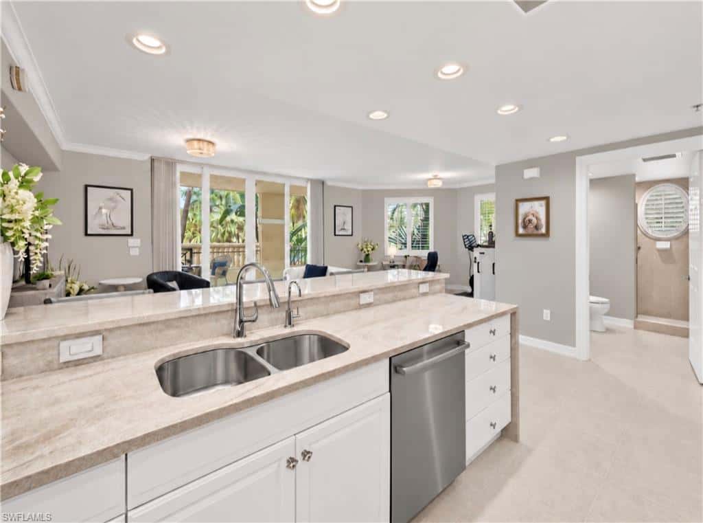 2748 Tiburon Blvd #106, Naples, photo 4