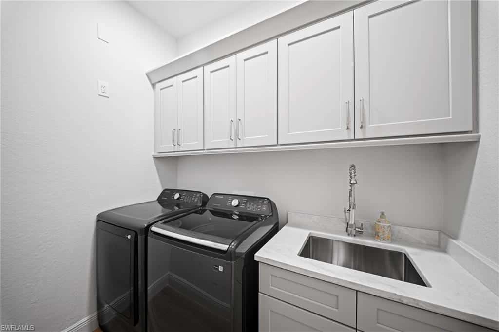 878 Vistana Cir, Naples, photo 23