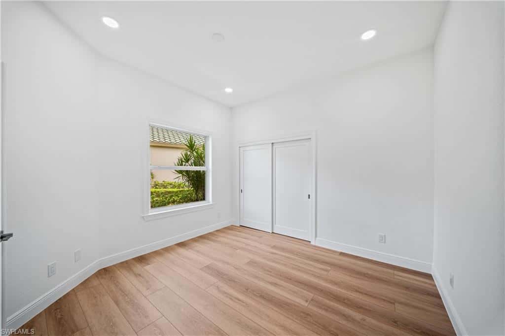 878 Vistana Cir, Naples, photo 35