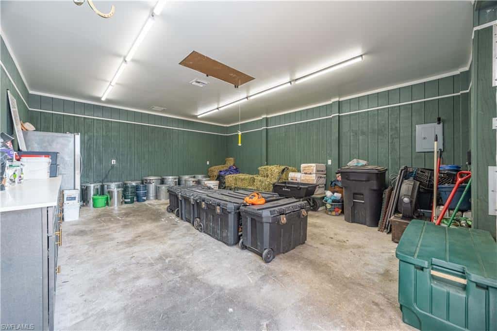 21531 N River Rd, Alva, photo 28