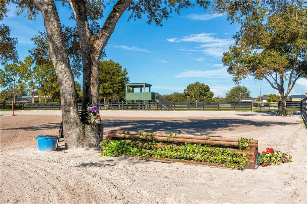 21531 N River Rd, Alva, photo 9