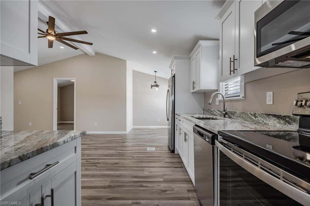 21531 N River Rd, Alva, photo 36