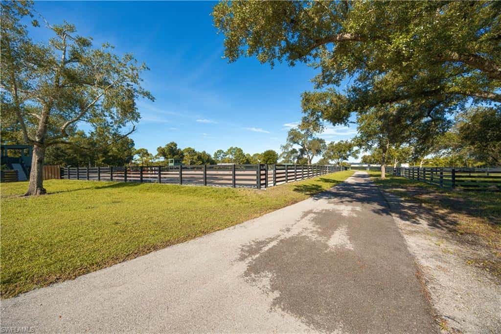 21531 N River Rd, Alva, photo 48
