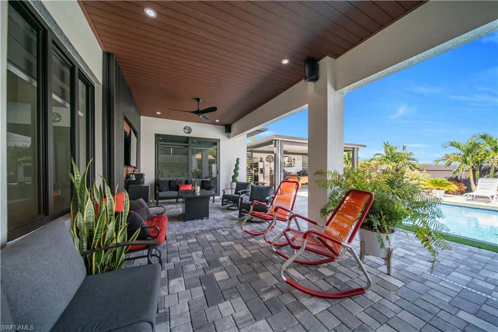 643 18th Ct, Cape Coral, photo 10