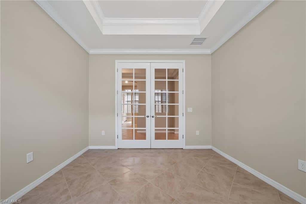 8051 Venetian Pointe Dr, Fort Myers, photo 23