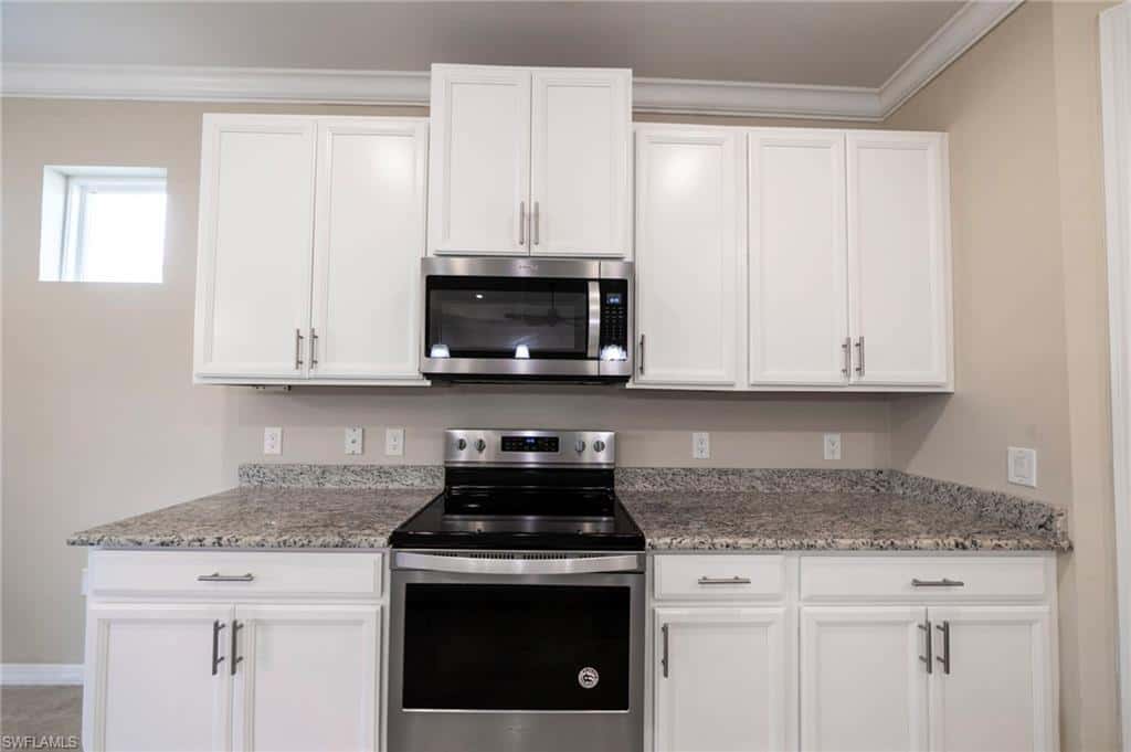 8051 Venetian Pointe Dr, Fort Myers, photo 15