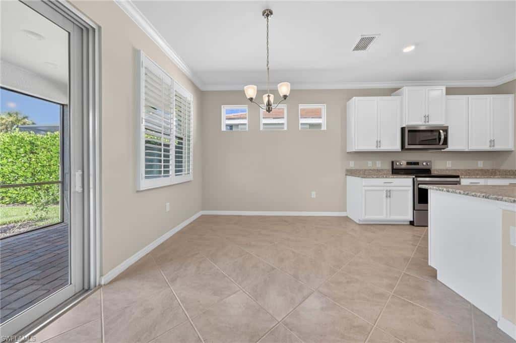8051 Venetian Pointe Dr, Fort Myers, photo 14
