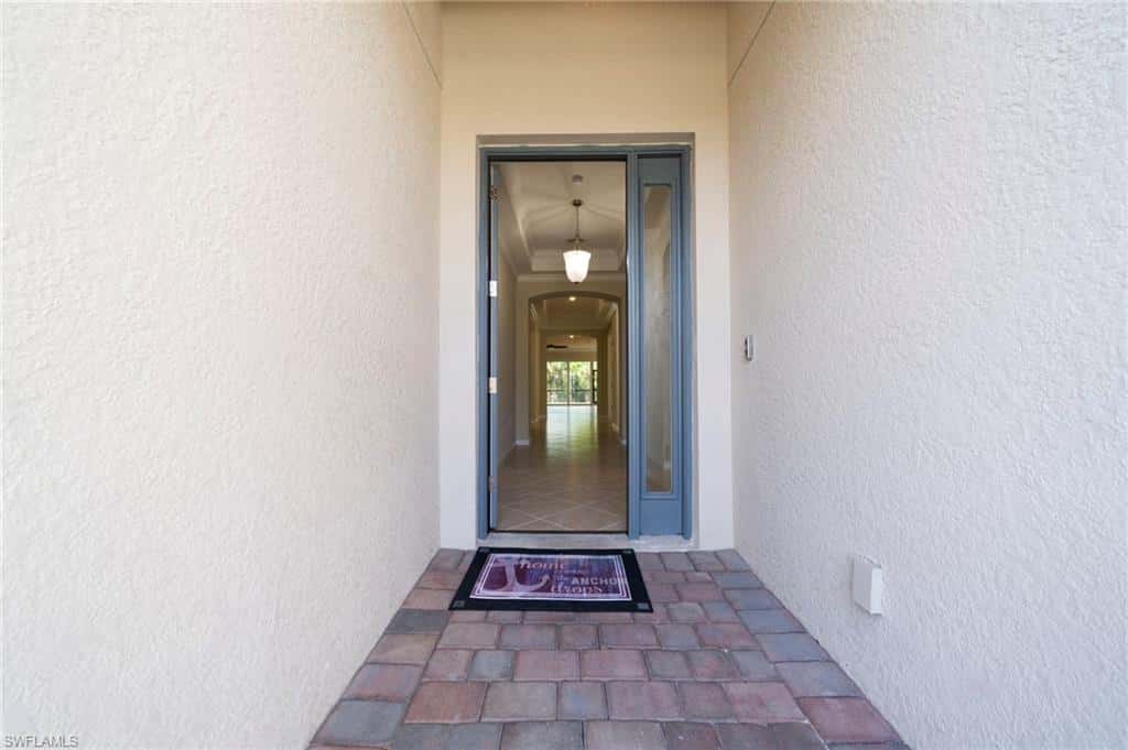 8051 Venetian Pointe Dr, Fort Myers, photo 6