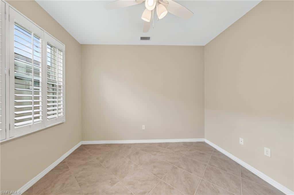8051 Venetian Pointe Dr, Fort Myers, photo 32