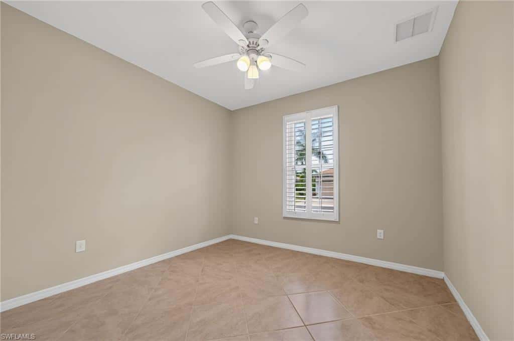 8051 Venetian Pointe Dr, Fort Myers, photo 29