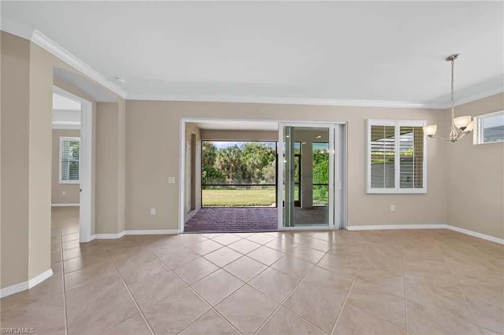 8051 Venetian Pointe Dr, Fort Myers, photo 17