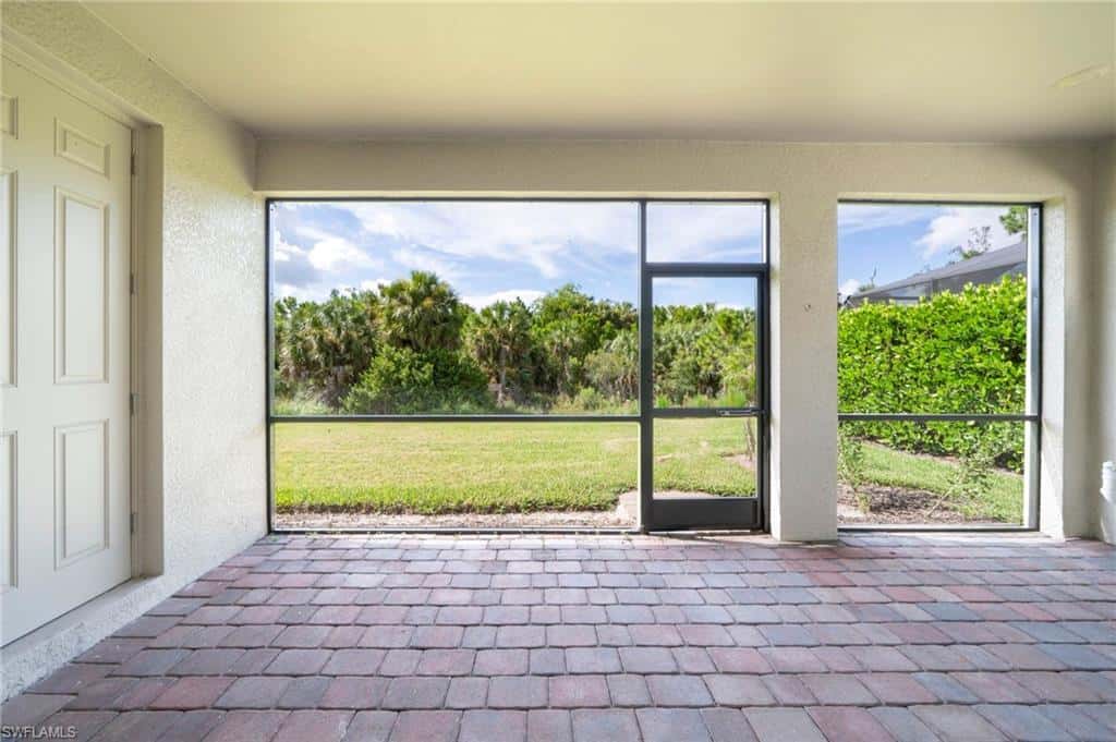 8051 Venetian Pointe Dr, Fort Myers, photo 36