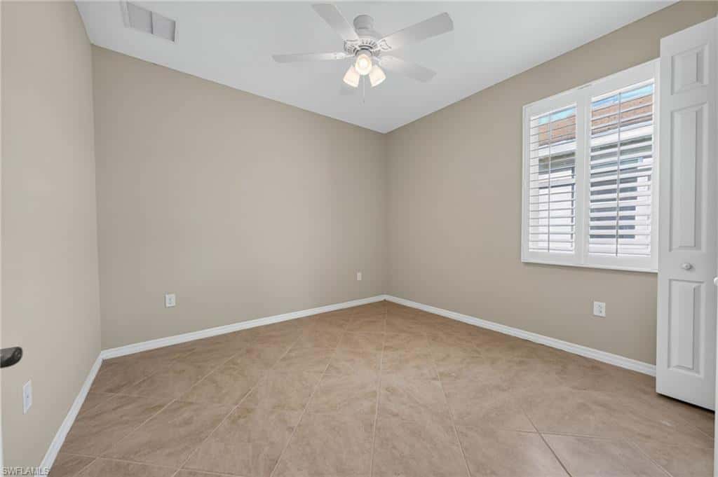 8051 Venetian Pointe Dr, Fort Myers, photo 25