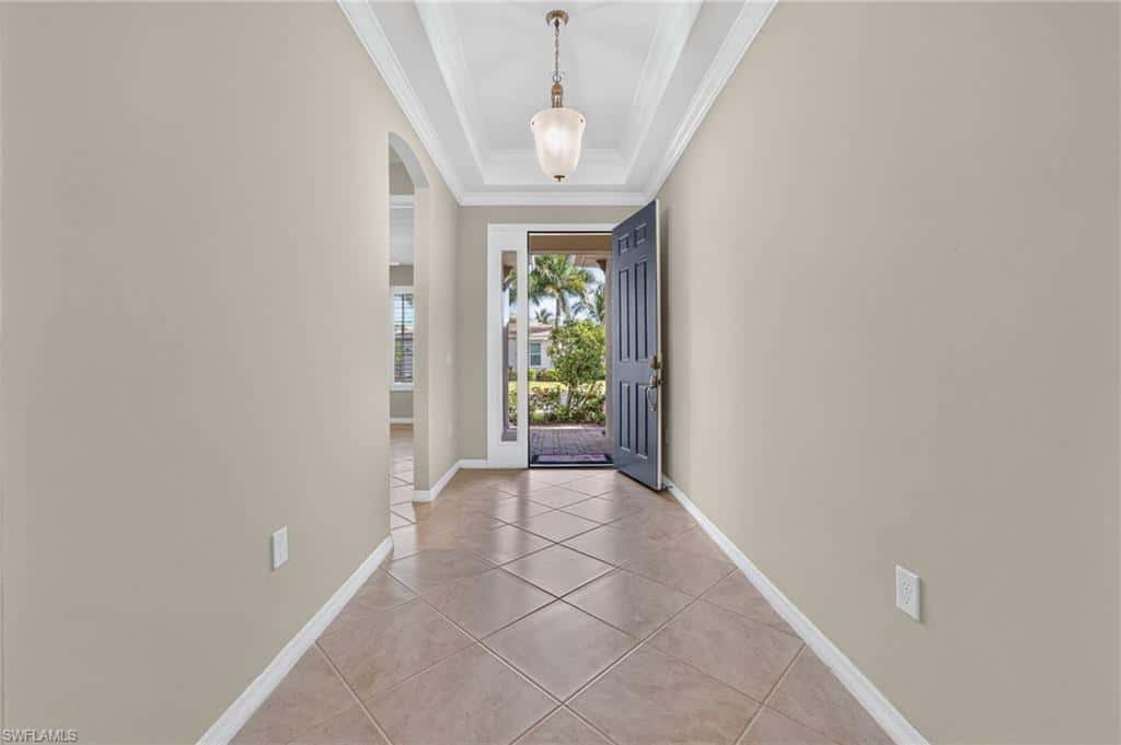 8051 Venetian Pointe Dr, Fort Myers, photo 7