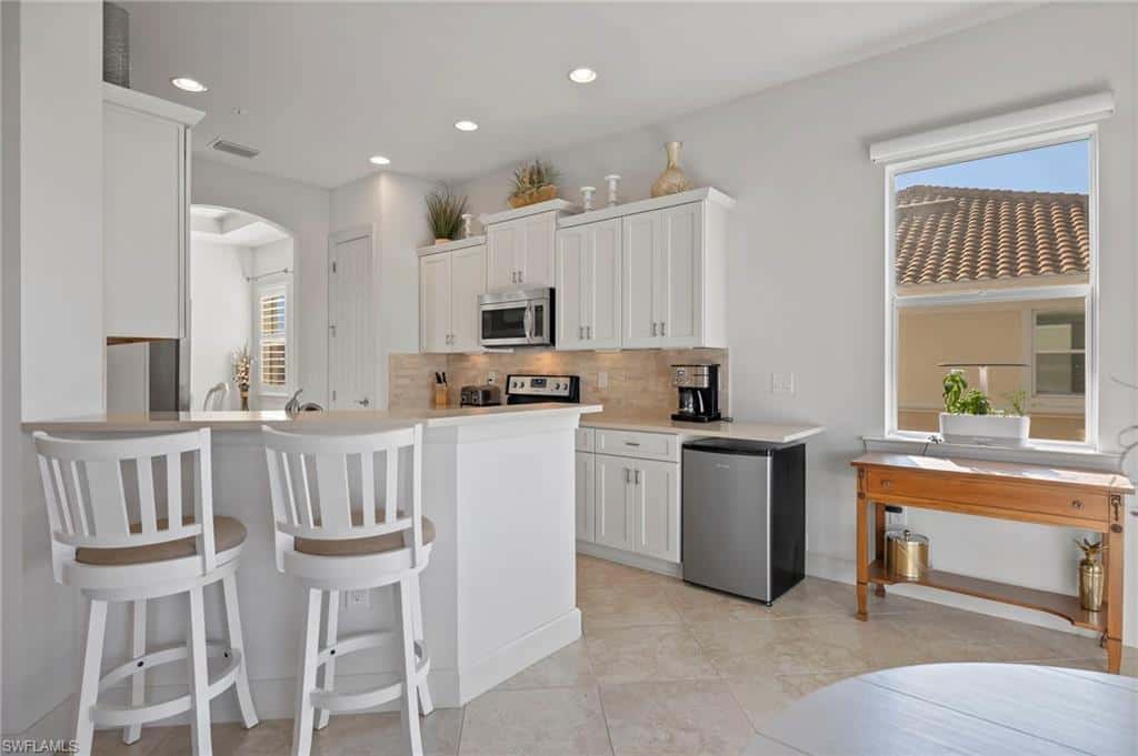 10251 Glastonbury Cir #201, Fort Myers, photo 6