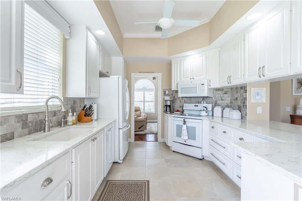 8556 Alessandria Ct, Naples, photo 17