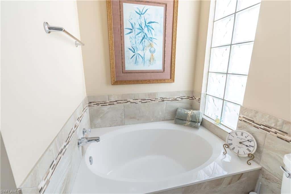 8556 Alessandria Ct, Naples, photo 32