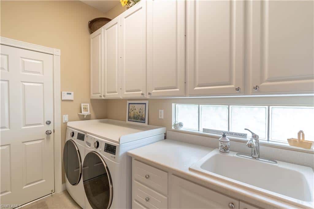 8556 Alessandria Ct, Naples, photo 33