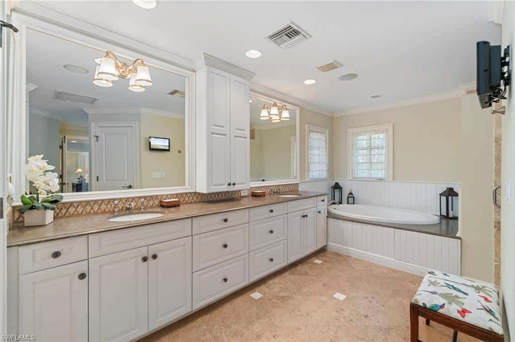 645 Broad Ave, Naples, photo 29