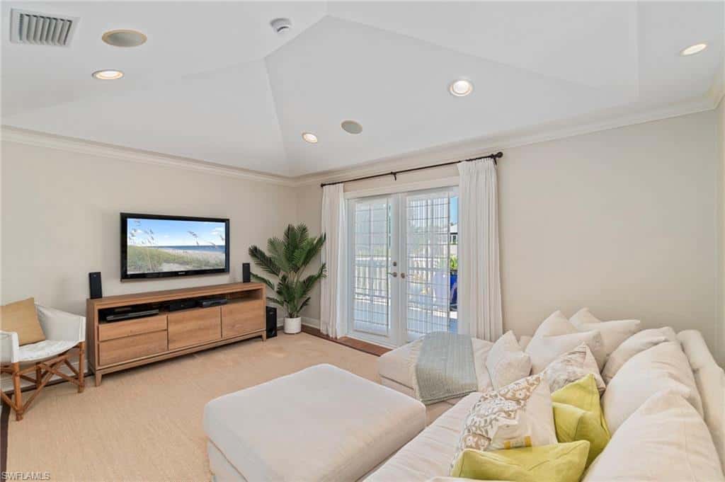 645 Broad Ave, Naples, photo 25
