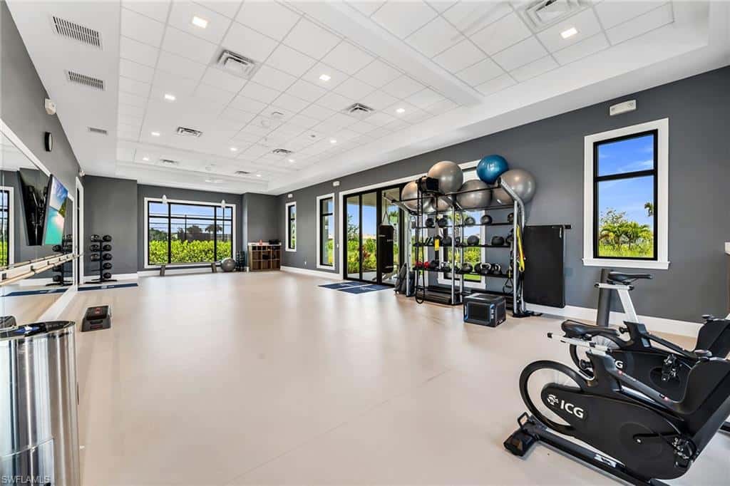 9182 Wisteria Way, Naples, photo 36