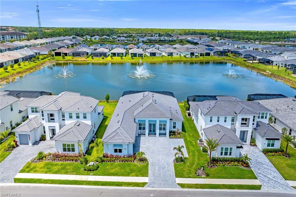 9182 Wisteria Way, Naples, photo 41