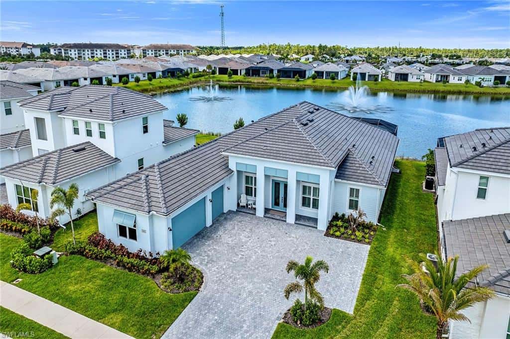 9182 Wisteria Way, Naples, photo 45